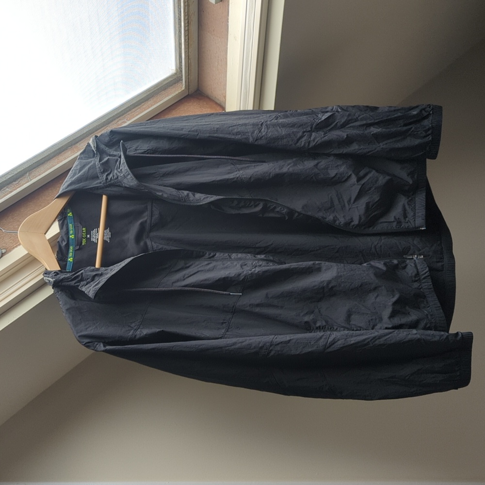 Tek Gear Windbreaker with hood M